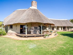 3 Bed House in Phezulu
