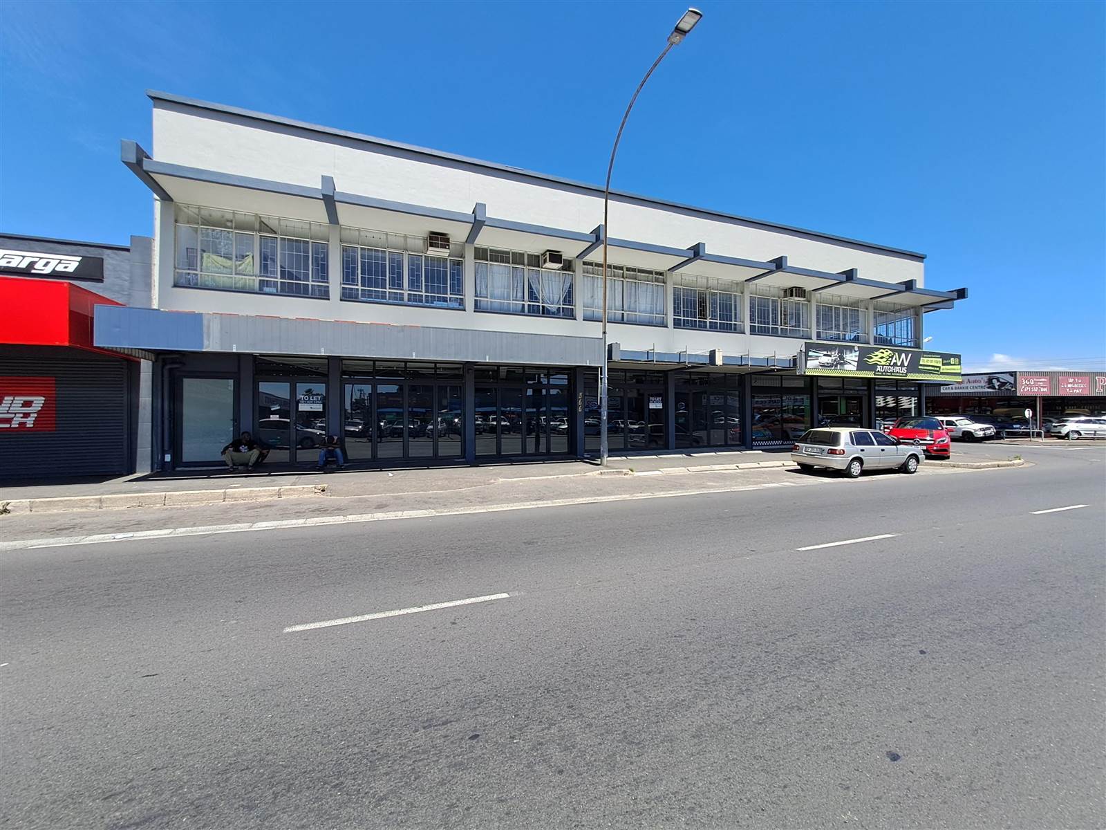 630  m² Commercial space in Elsies River Industrial photo number 1