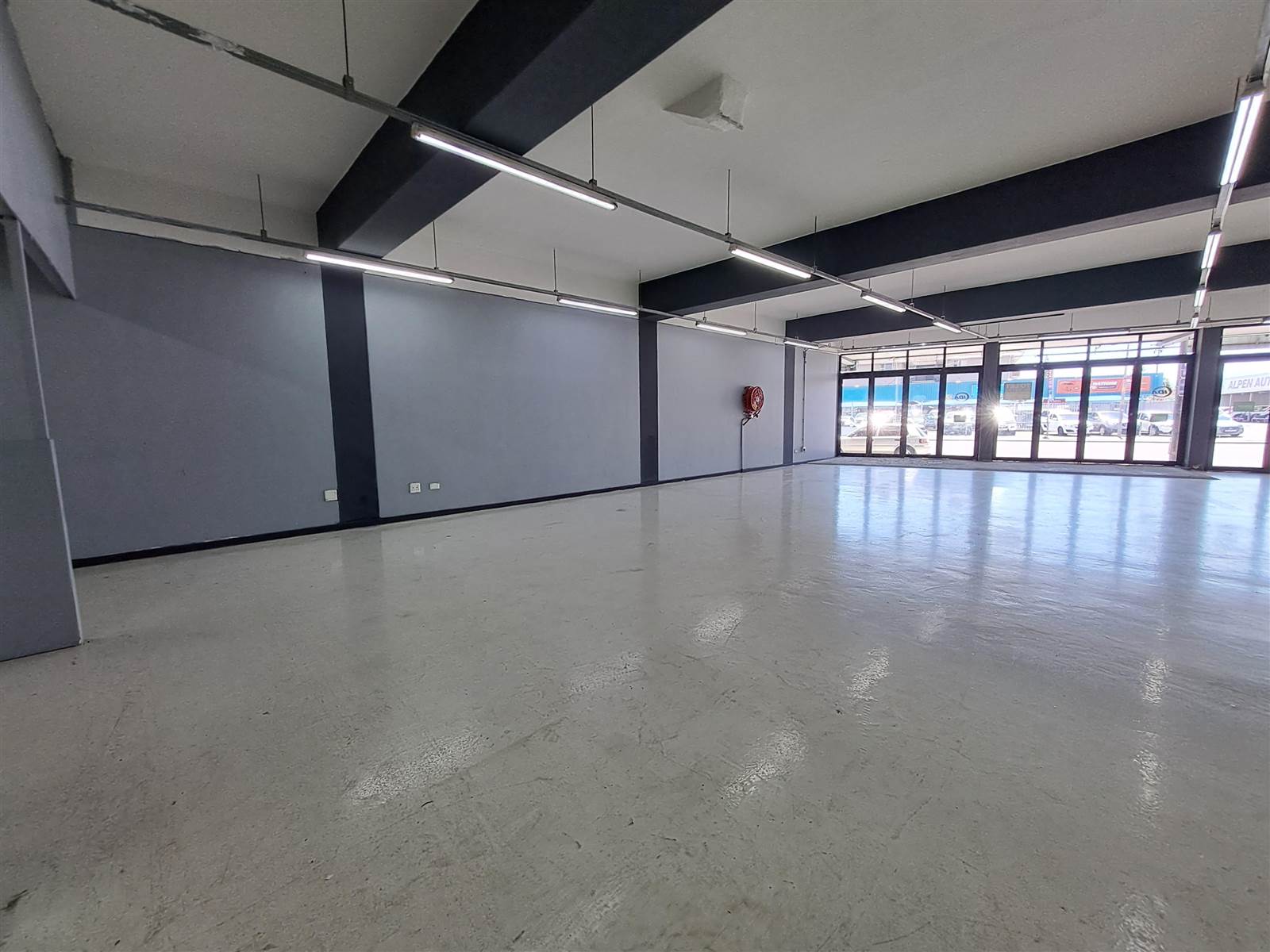 630  m² Commercial space in Elsies River Industrial photo number 11