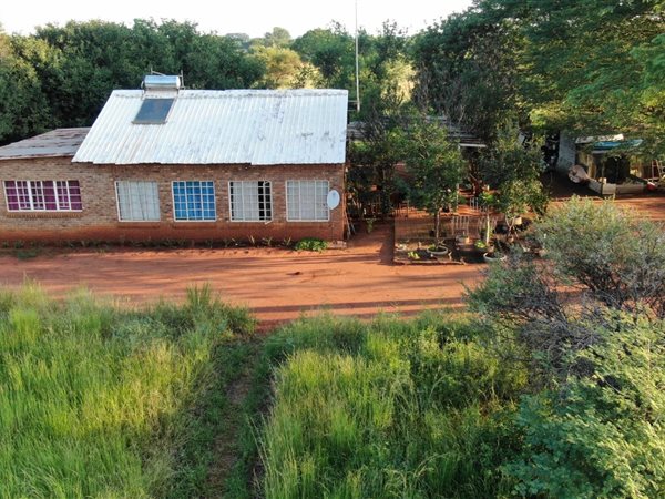 6.6 ha Smallholding 6.6 ha Smallholding