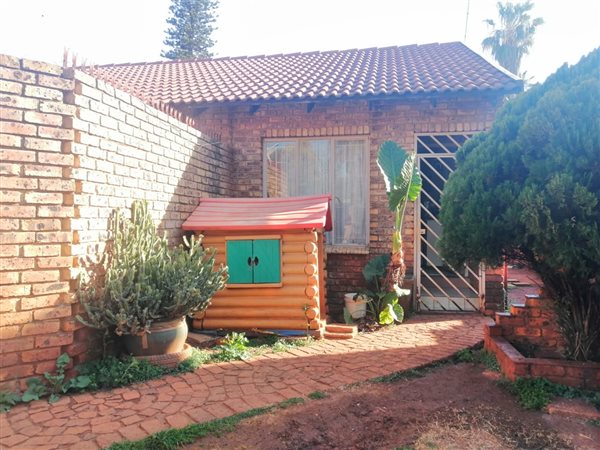 3 Bedroom House 3 Bedroom House