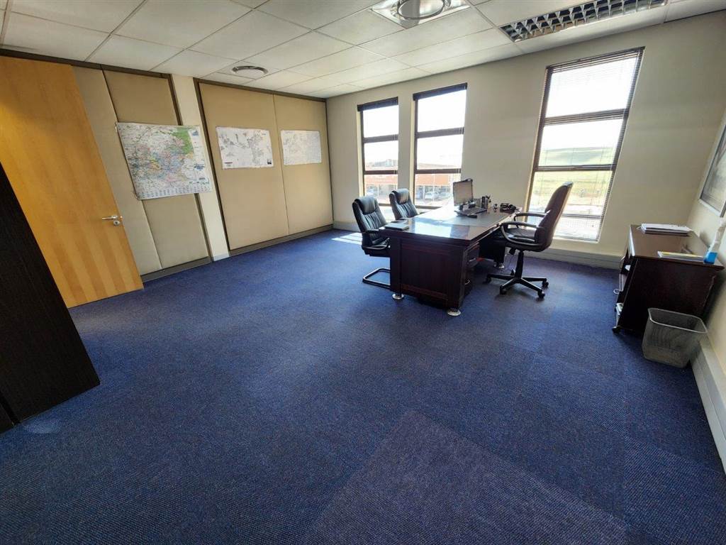 121  m² Office Space in Ben Fleur photo number 6
