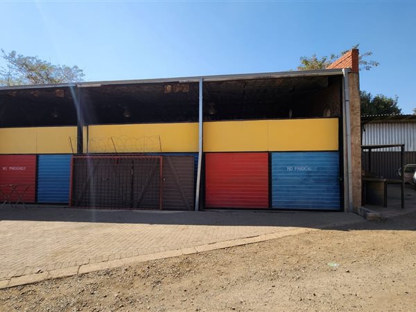 225  m² Industrial space