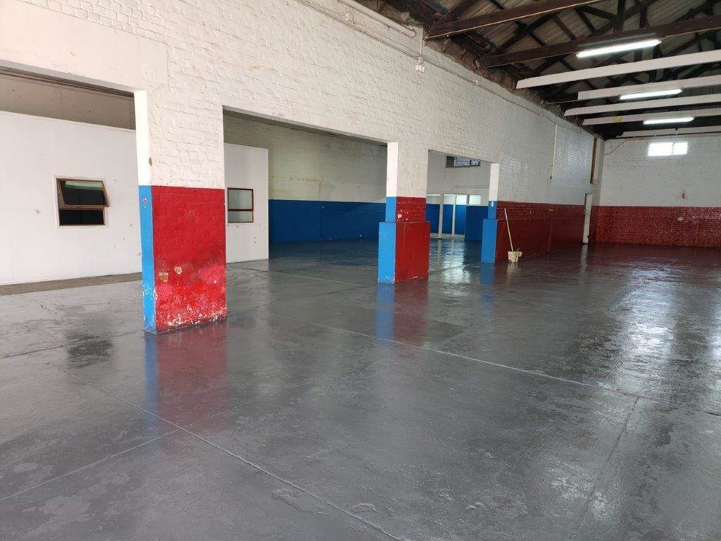 652  m² Industrial space in East London Central photo number 6
