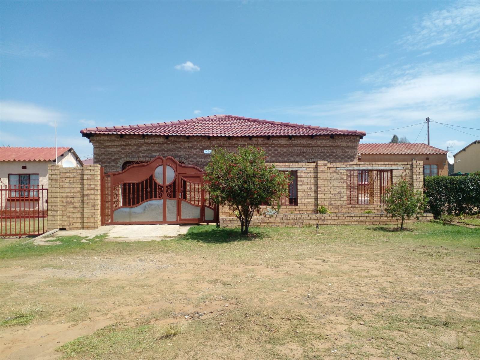 3 Bed House in Bohlokong photo number 1