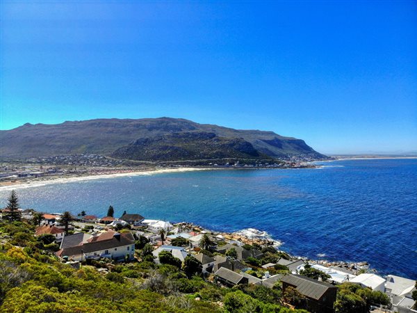 918 m² Land available in Fish Hoek