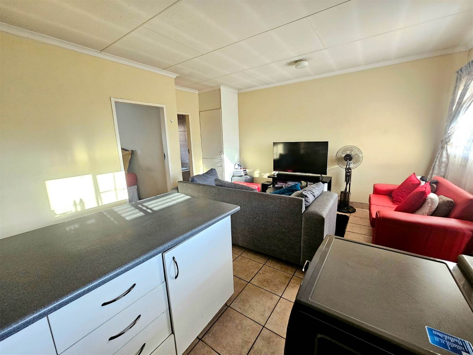 1 Bed Apartment in Pretoria West photo number 4