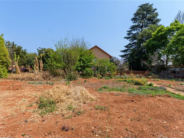 1 064 m² Land