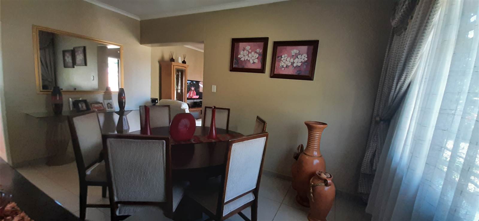 3 Bed House in Rustenburg North photo number 9