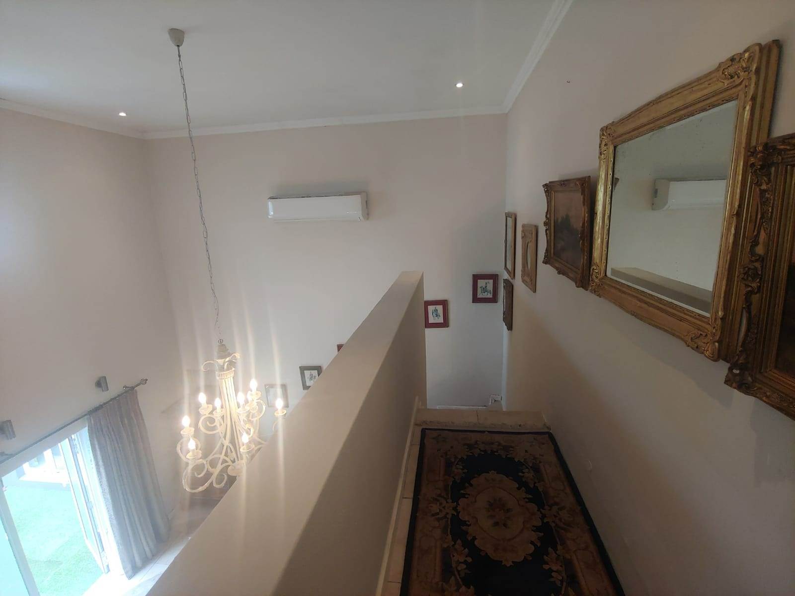 1 Bed Apartment in Parkhurst photo number 12