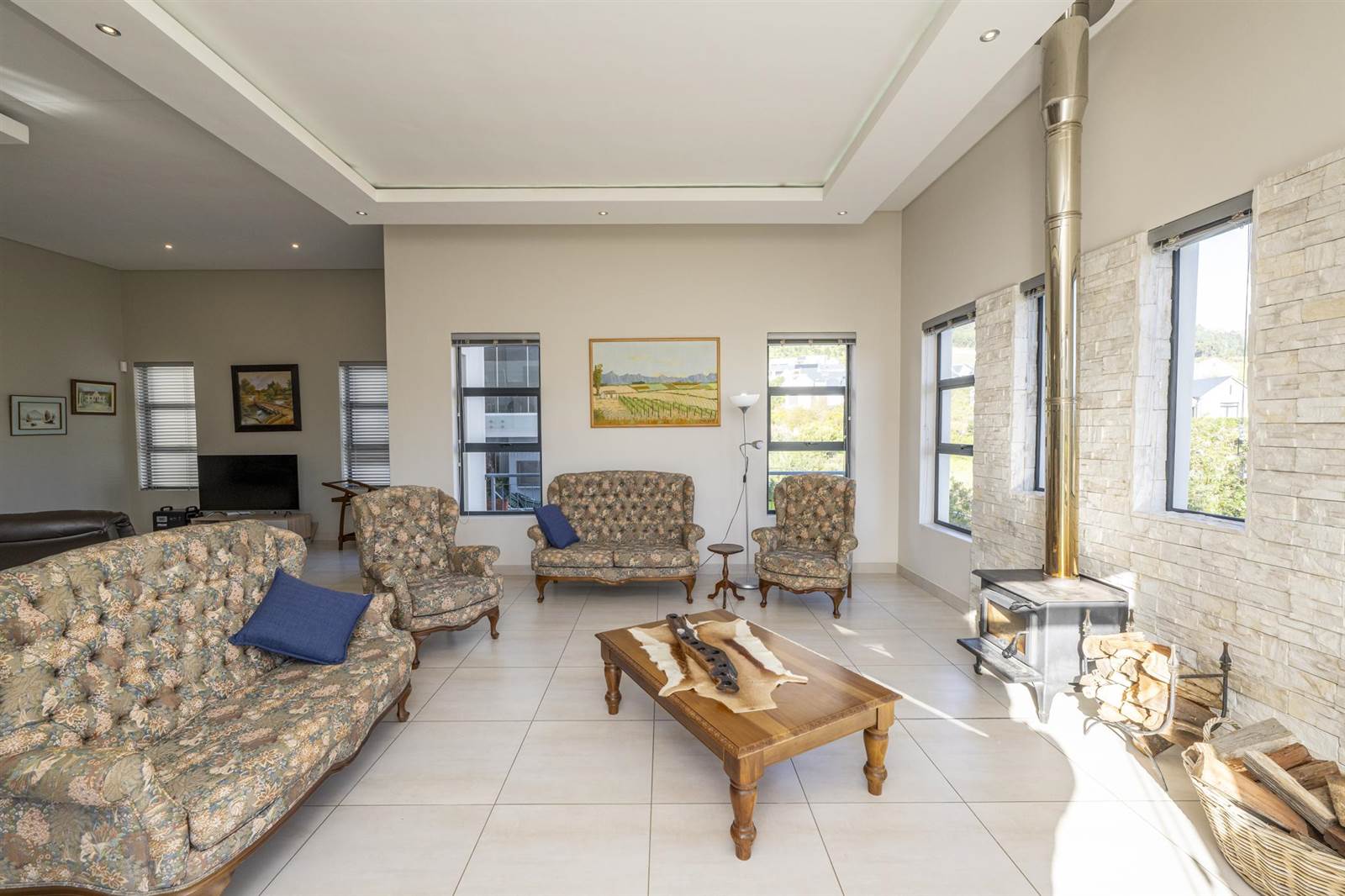 4 Bed House in Franschhoek photo number 18