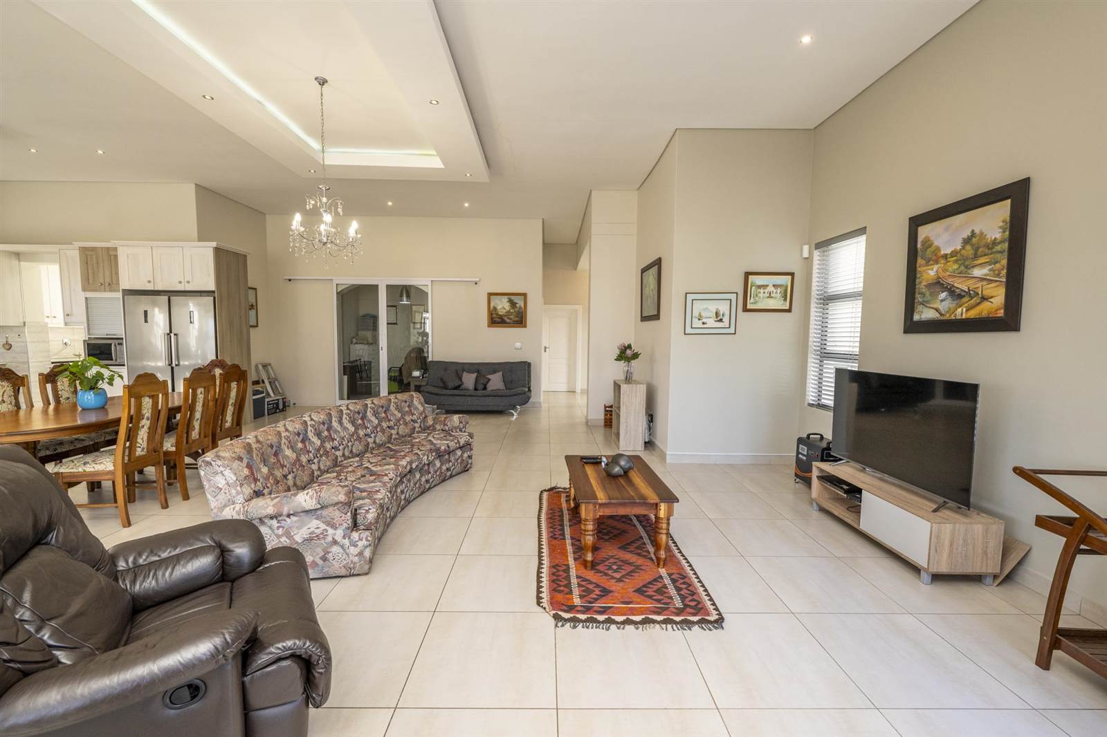 4 Bed House in Franschhoek photo number 14