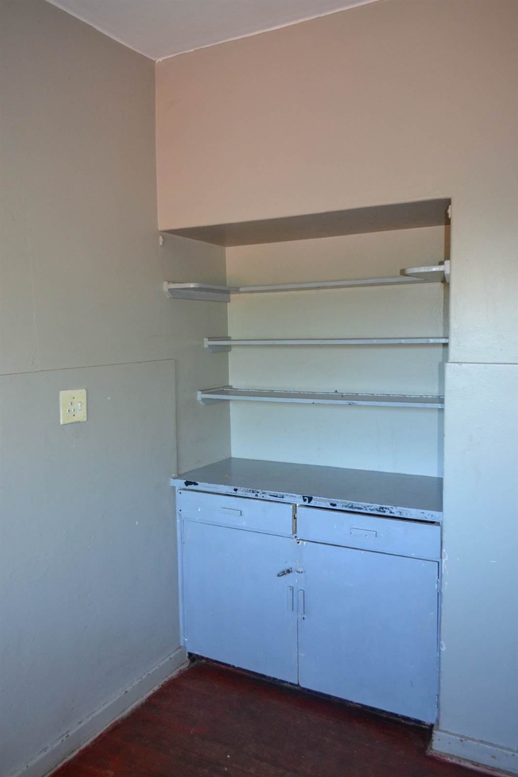 Bachelor apartment in Jeppestown photo number 4