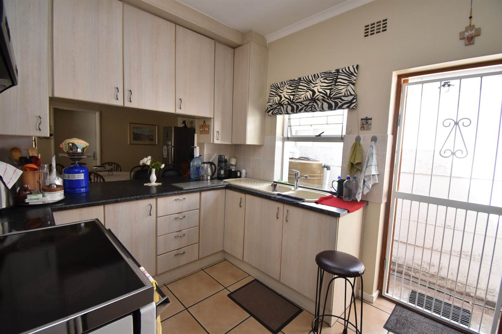 3 Bed House in Northern Paarl photo number 10