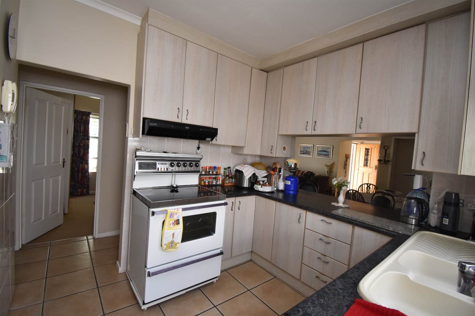 3 Bed House in Northern Paarl photo number 11
