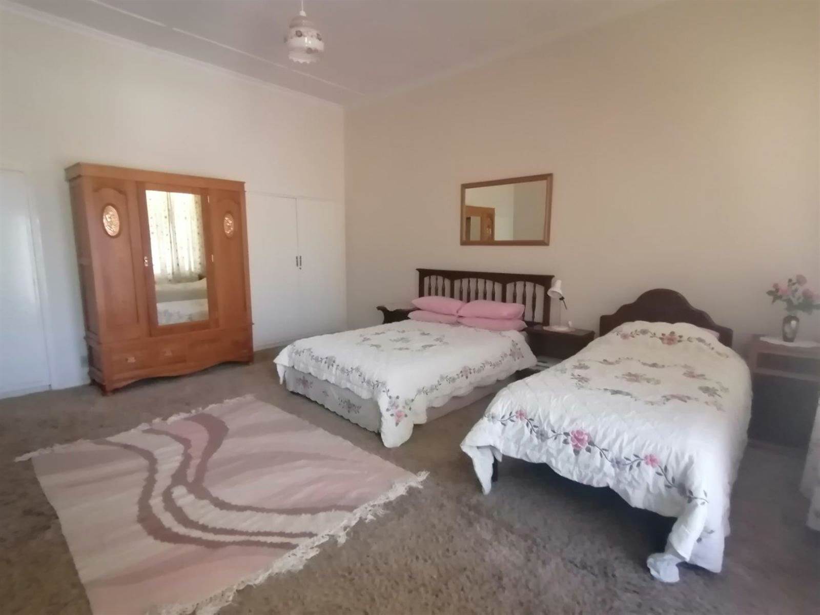 3 Bed House in Upington photo number 18