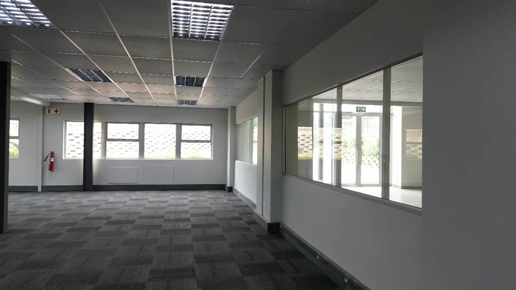 2288  m² Industrial space in Jet Park photo number 10