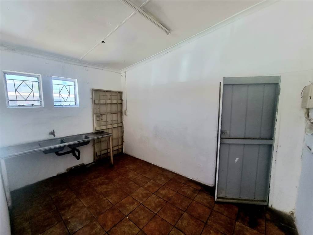 Commercial space in Parys photo number 10