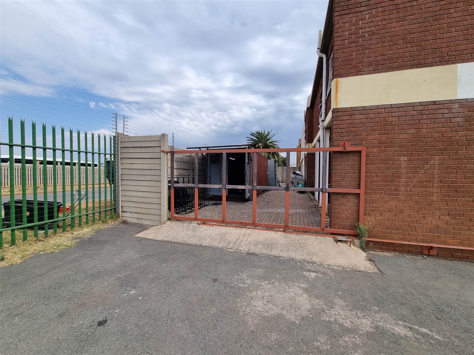 445  m² Industrial space in Selby photo number 19