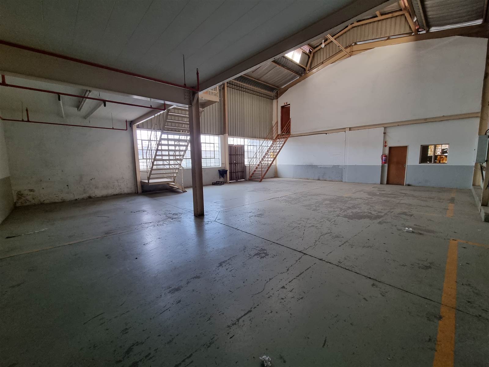 445  m² Industrial space in Selby photo number 11
