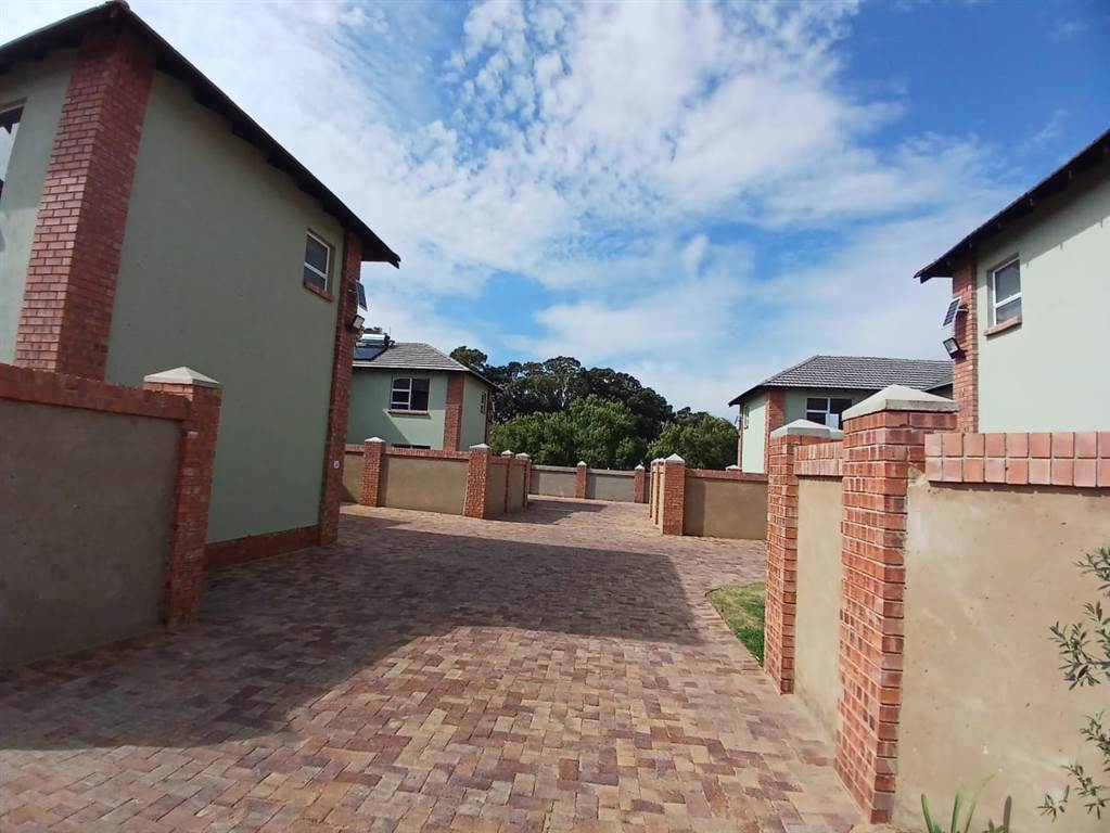 3 Bed House in Secunda photo number 1