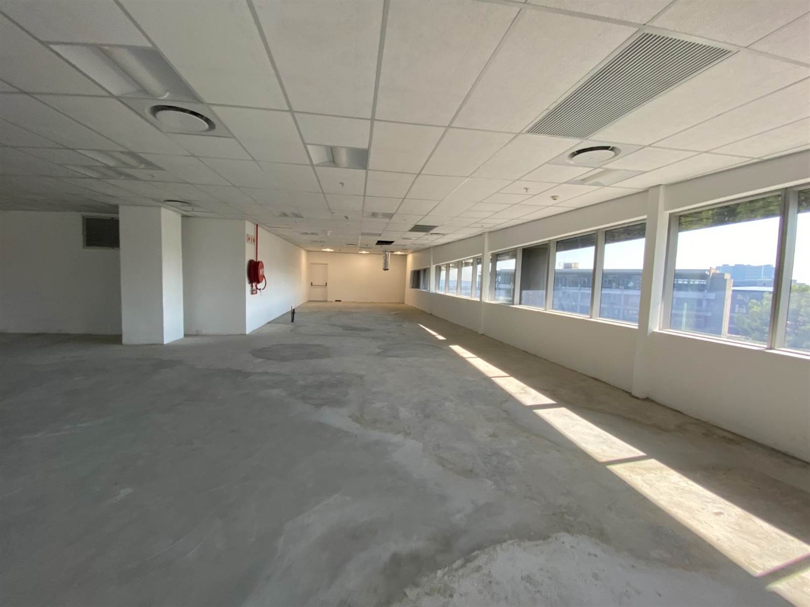 397  m² Commercial space in Sandown photo number 5