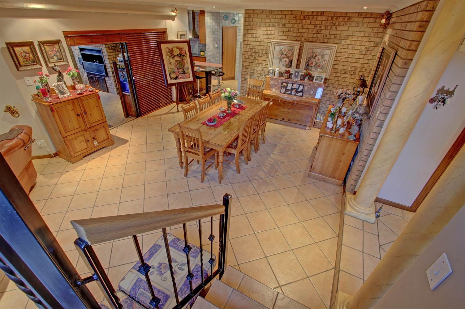 4 Bed House in Woodhill photo number 6