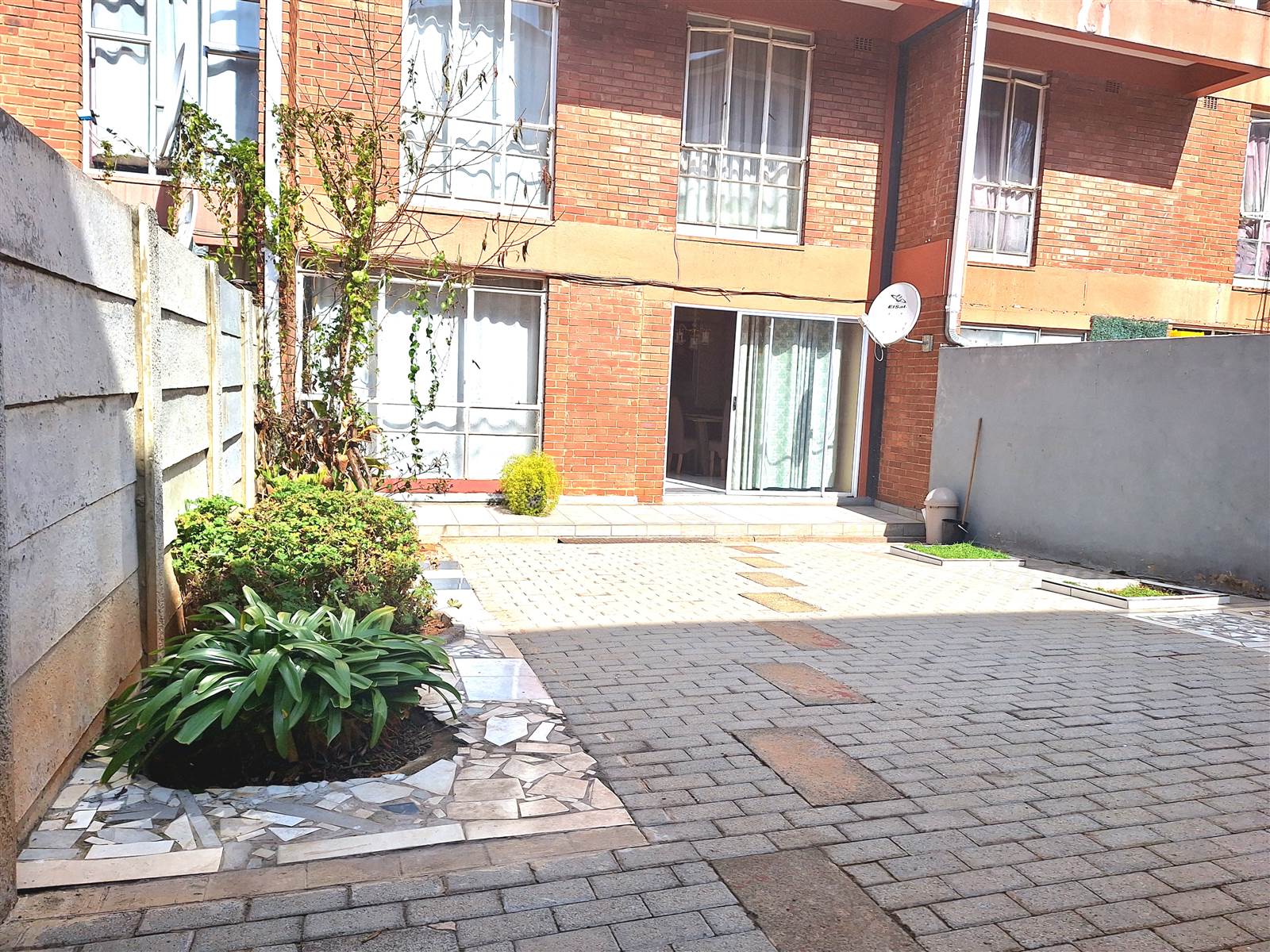 3 Bed Apartment in Jeppestown photo number 18
