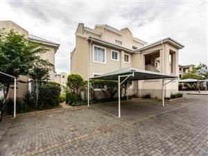 3 Bed Townhouse in Beacon Bay
