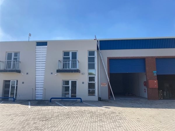 280  m² Industrial space in Fairview