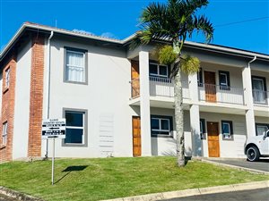 Apartment in Illovo Beach
