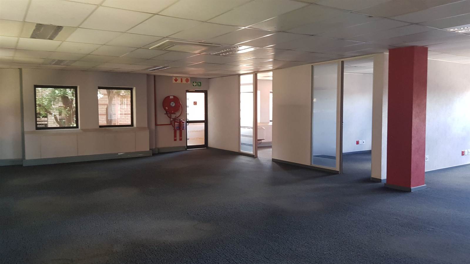 708  m² Office Space in Bedfordview photo number 12