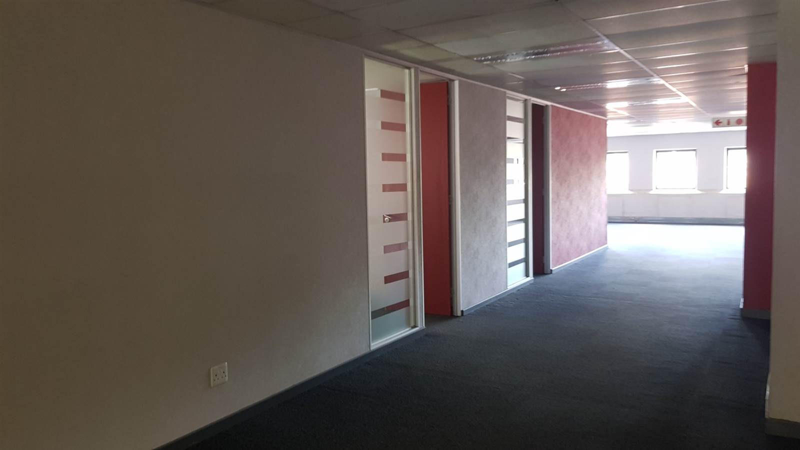 708  m² Office Space in Bedfordview photo number 7