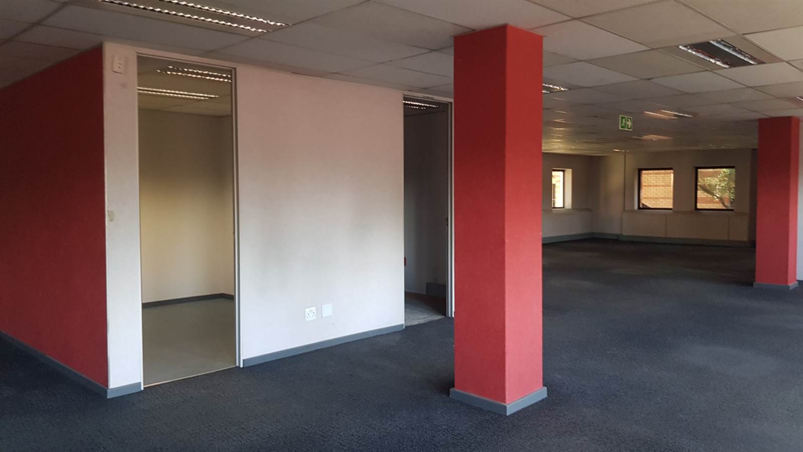 708  m² Office Space in Bedfordview photo number 10