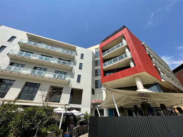 631  m² Commercial space in Melrose Arch