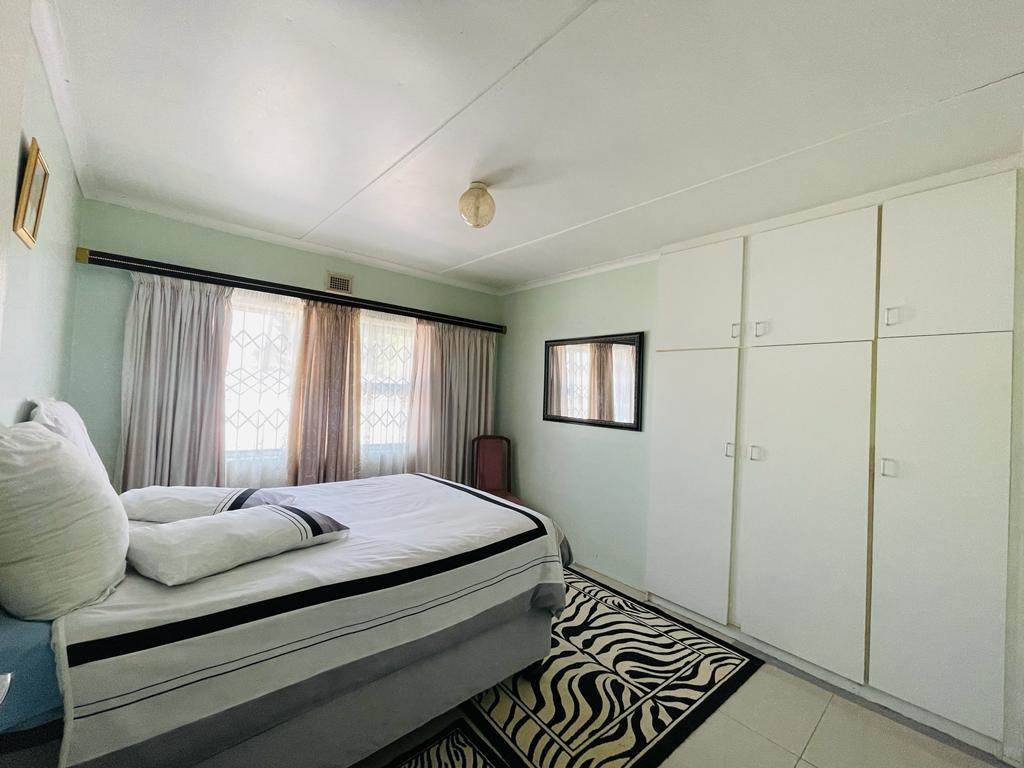 4 Bed House in Kokstad photo number 6