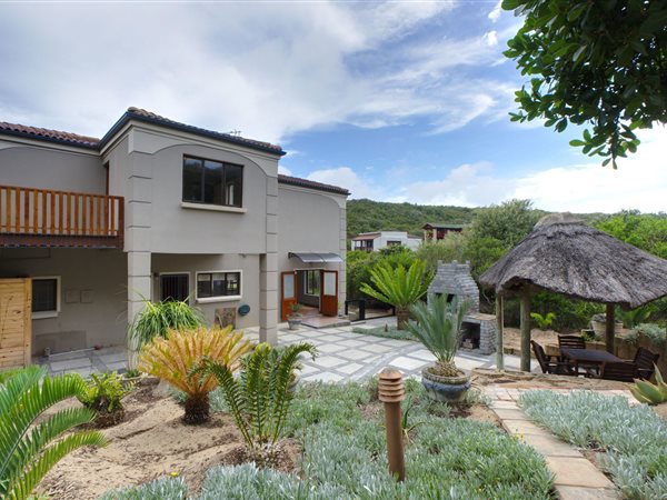 4 Bedroom House 4 Bedroom House