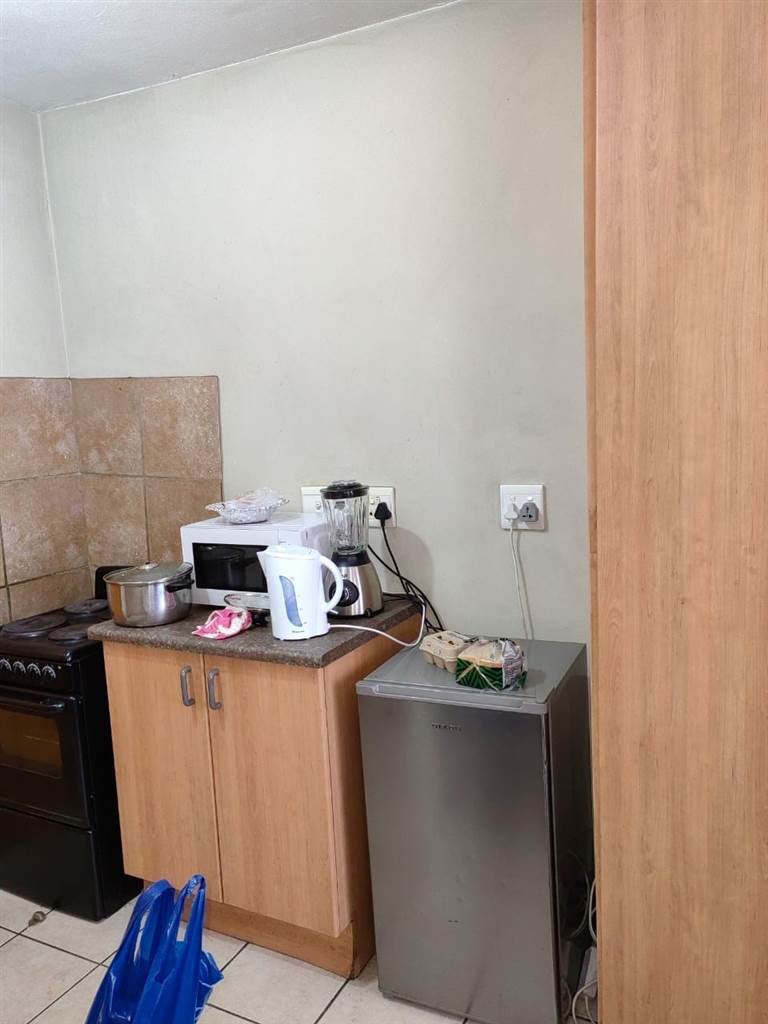 1 Bed Flat in Auckland Park photo number 7