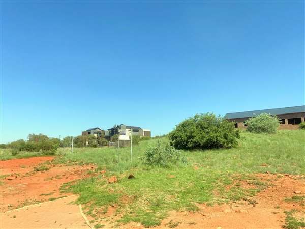 1 157 m² Land