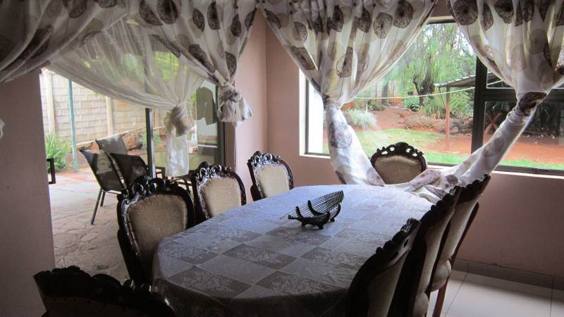3 Bed House in Vryheid photo number 3