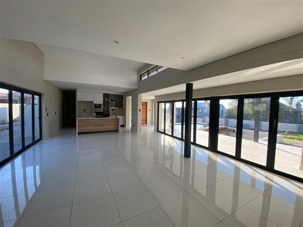 4 Bedroom House 4 Bedroom House
