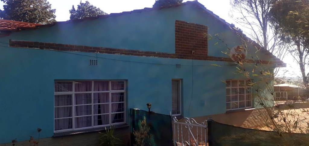 2 Bed House in Fochville photo number 3