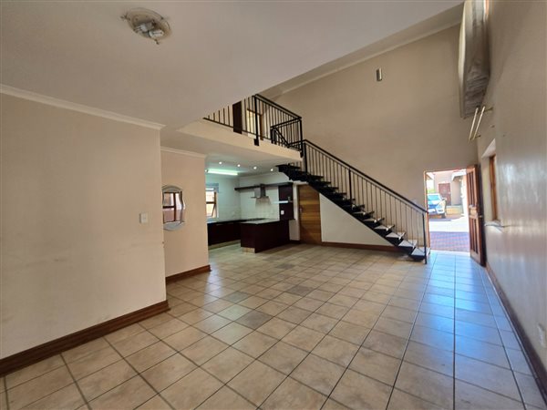 3 Bedroom Townhouse 3 Bedroom Townhouse