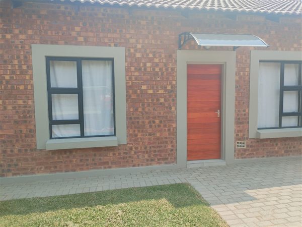 3 Bed Townhouse in Trichardt