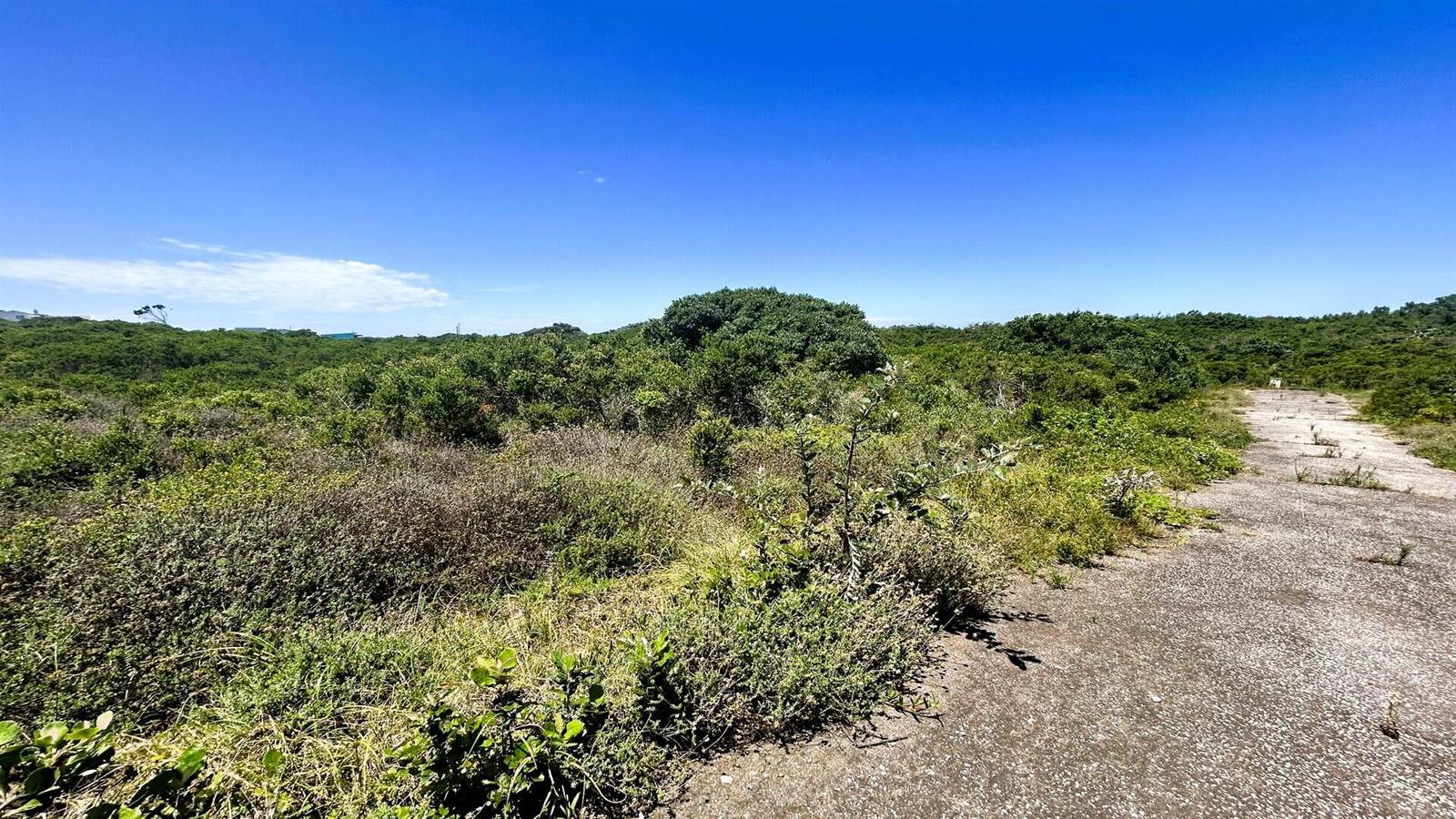 1054 m² Land available in Cannon Rocks photo number 9