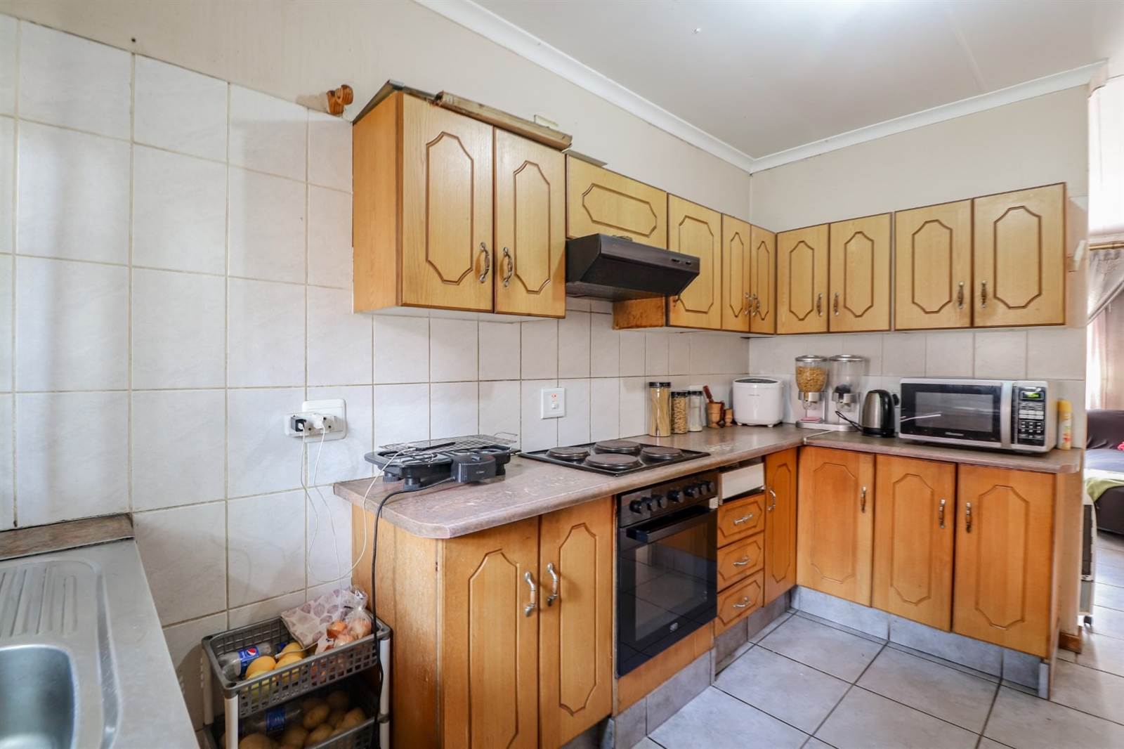 3 Bed Townhouse in Protea Park photo number 9