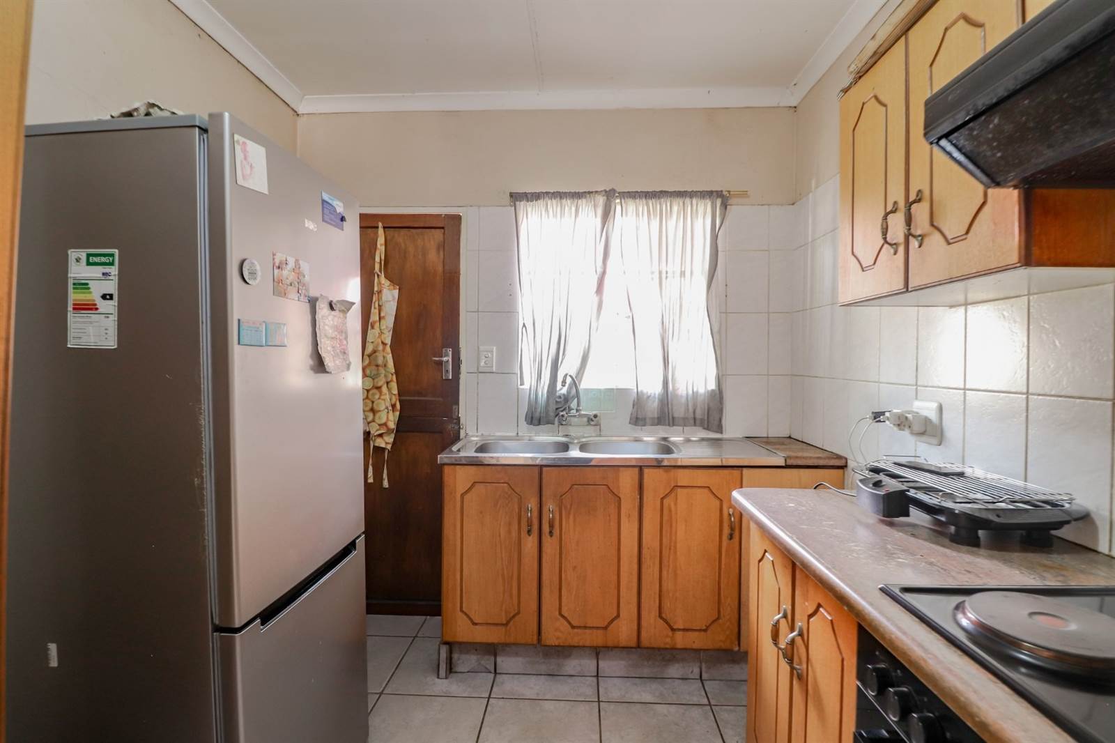 3 Bed Townhouse in Protea Park photo number 8