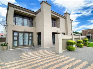 4 Bed House in Amandasig