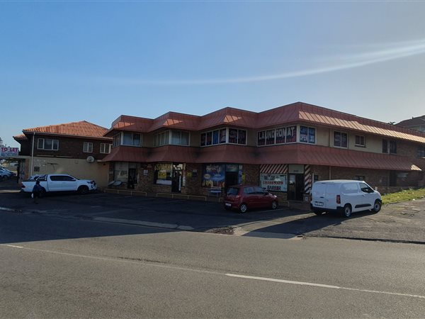 100  m² Commercial space in Bluff