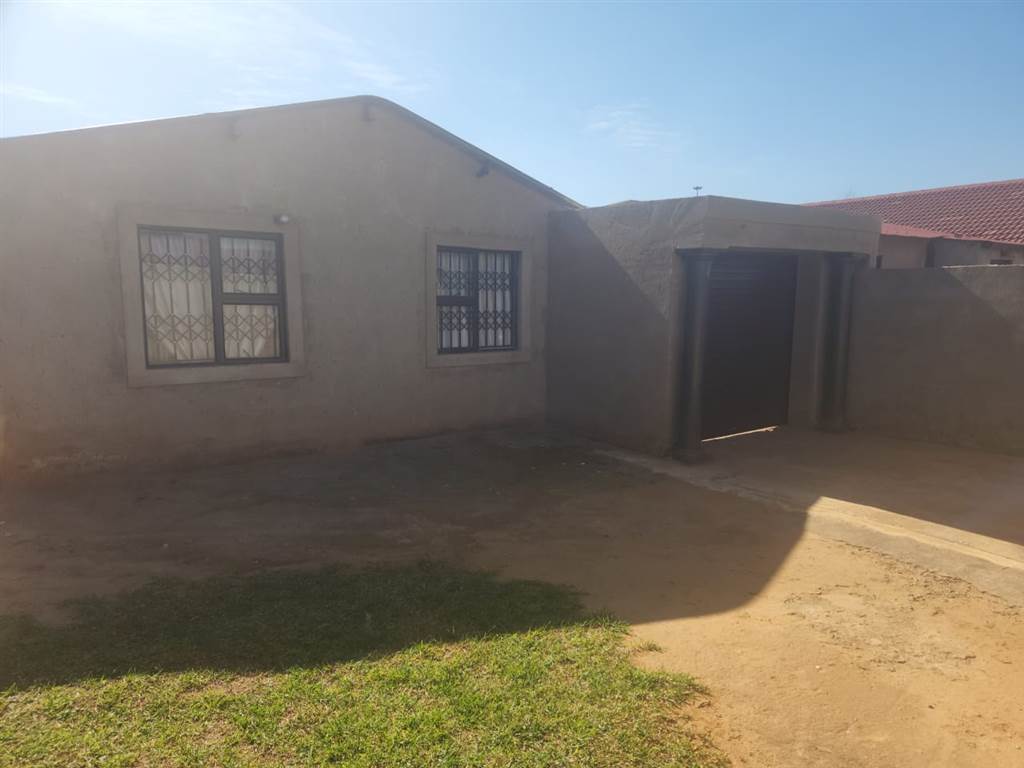 2 Bed House in Thulani photo number 1